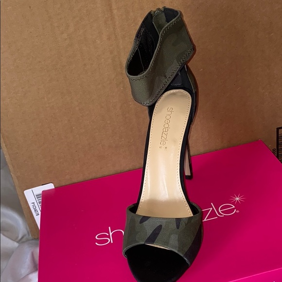 Soft Camo Pump Heel. Shoedazzle NWT - Picture 2 of 3